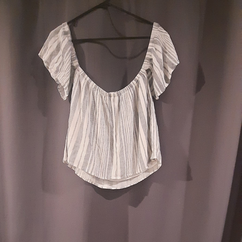Adorable Off The Shoulder Crop Top